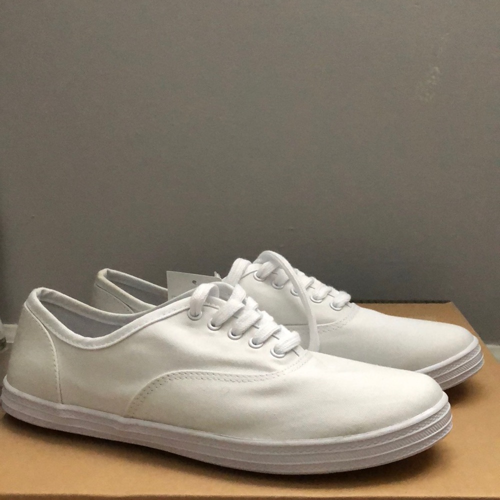 Mossimo supply co. (Target brand) casual sneakers